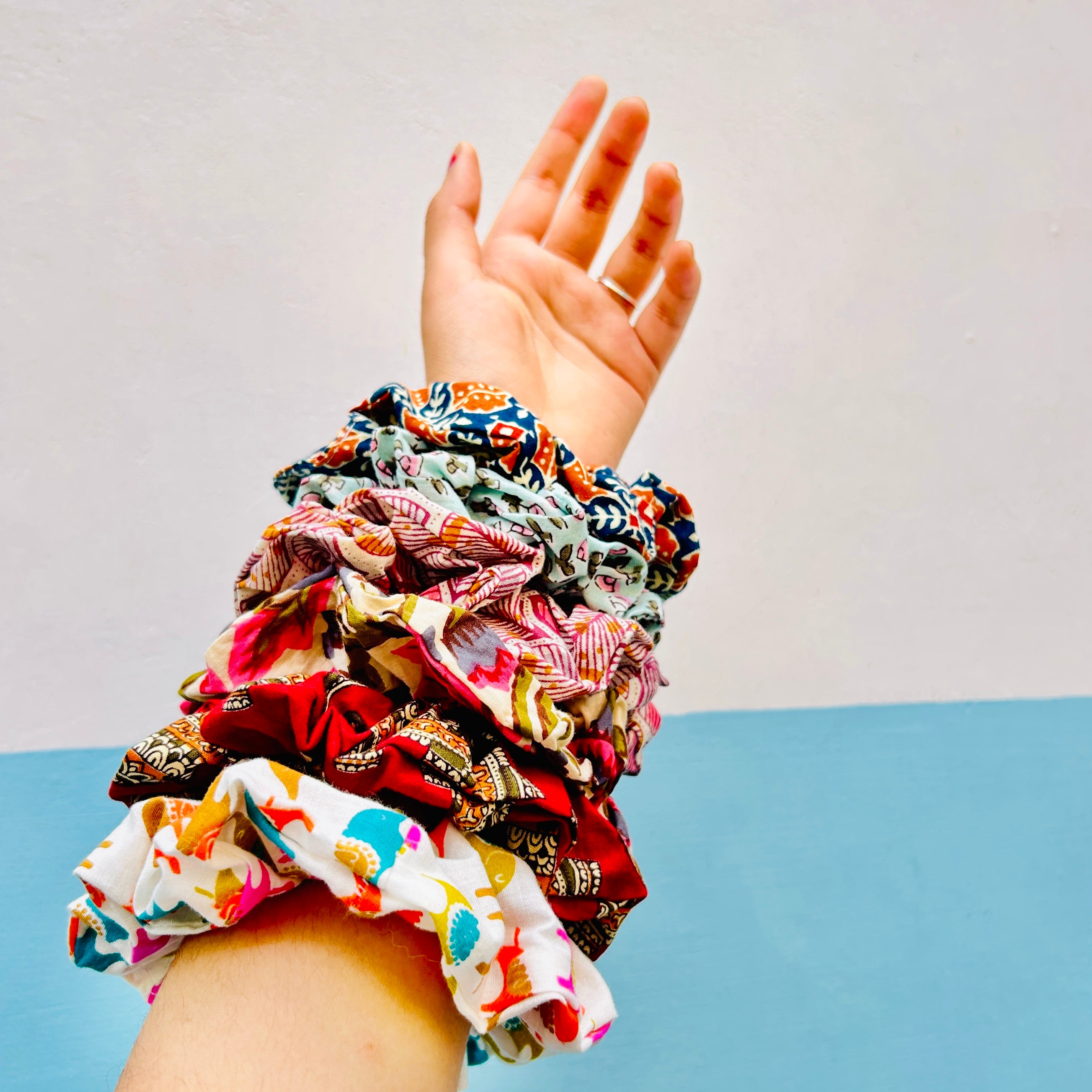 Scrunchies (Assorted Multi Colour 1 Pair)