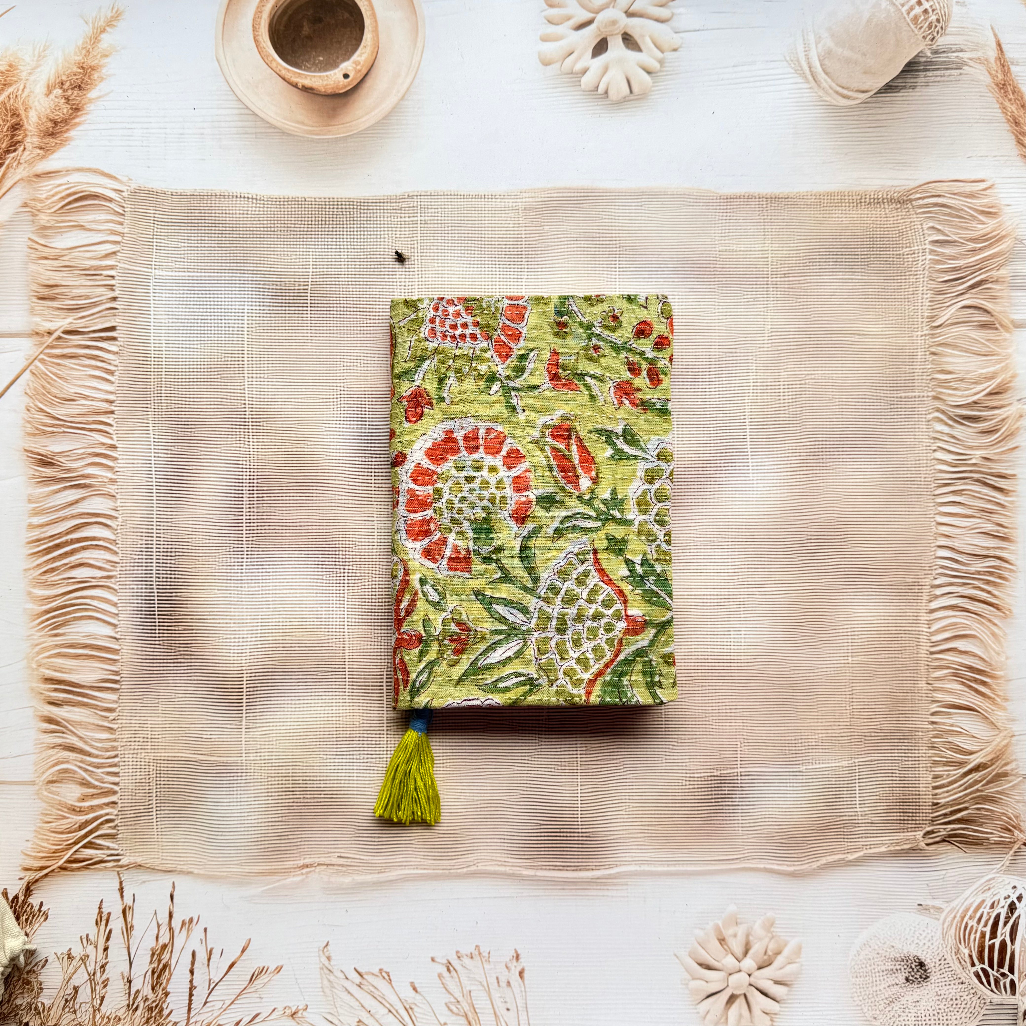 Unruled Block Print Diary - Medium ( 7*5 )