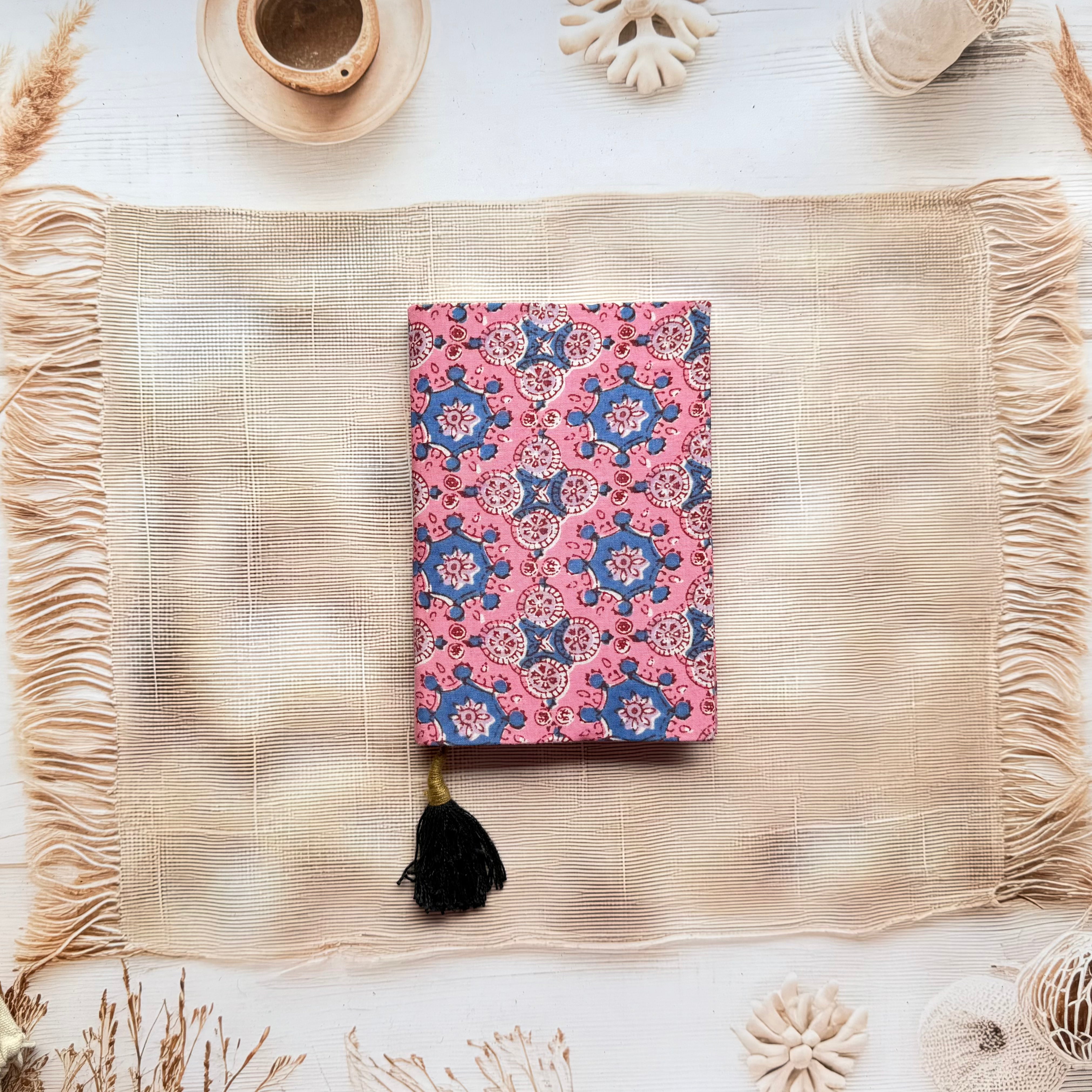 Unruled Block Print Diary - Medium ( 7*5 )