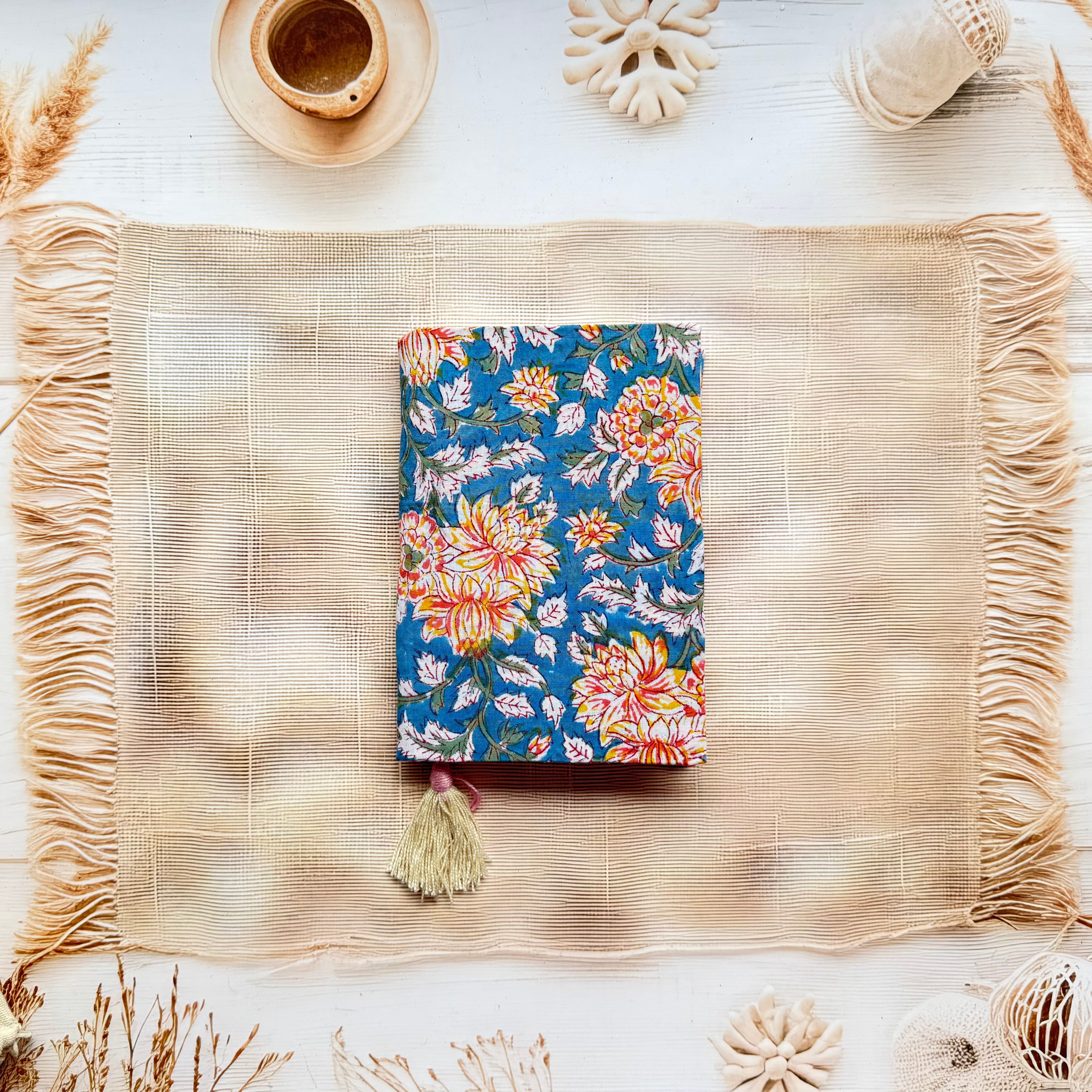 Unruled Block Print Diary - Medium ( 7*5 )