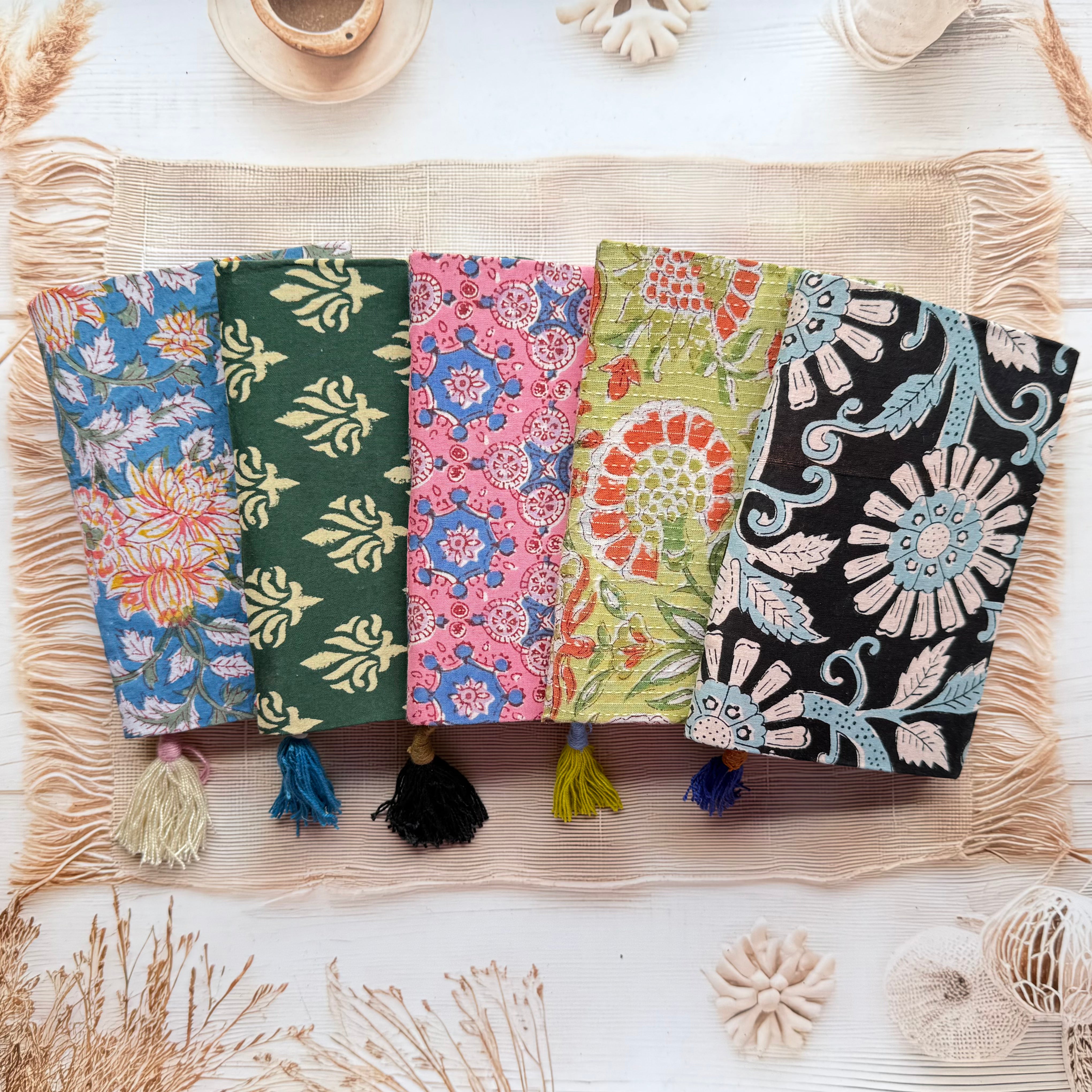 Unruled Block Print Diary - Medium ( 7*5 )